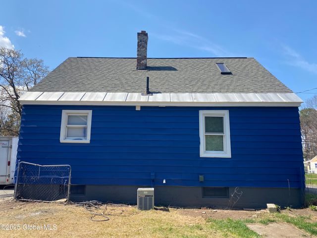 483 Bradford Road, Schenectady, NY 12304