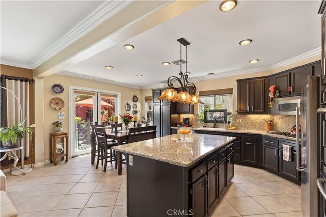 17059 Noble View, Riverside, CA 92503