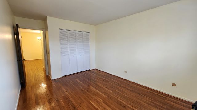 2331 Ogden Avenue 10, Downers Grove, IL 60515