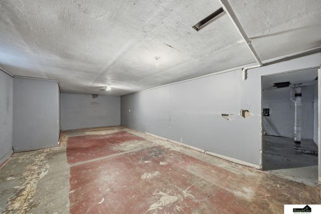 2031 S 34th Street, Lincoln, NE 68506