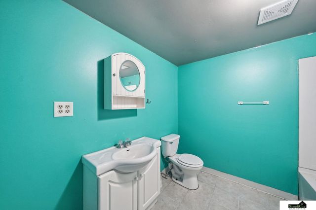 2031 S 34th Street, Lincoln, NE 68506