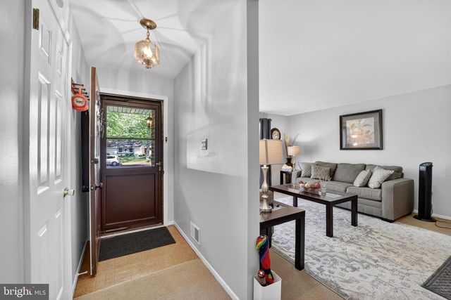2739 SPRAGUE DR, Waldorf, MD 20601