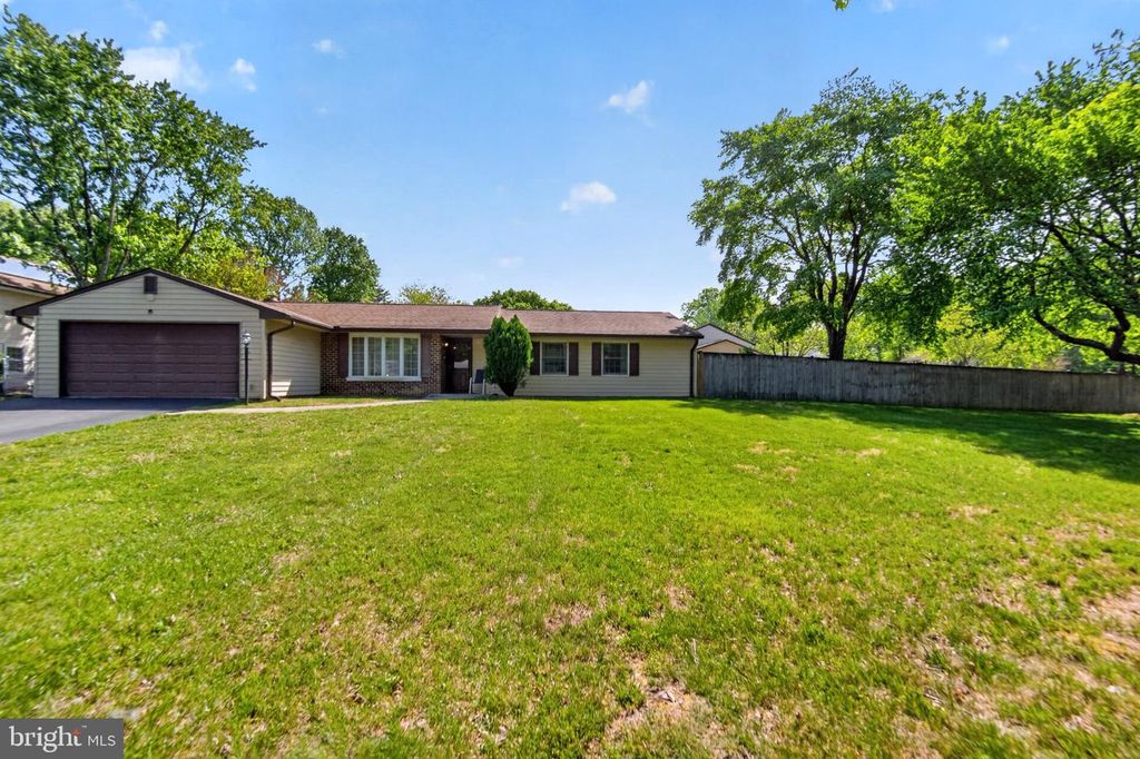2739 SPRAGUE DR, Waldorf, MD 20601