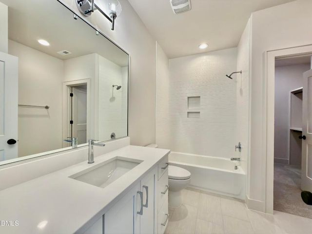 35 Chestnut Oak Drive, Youngsville, NC 27596