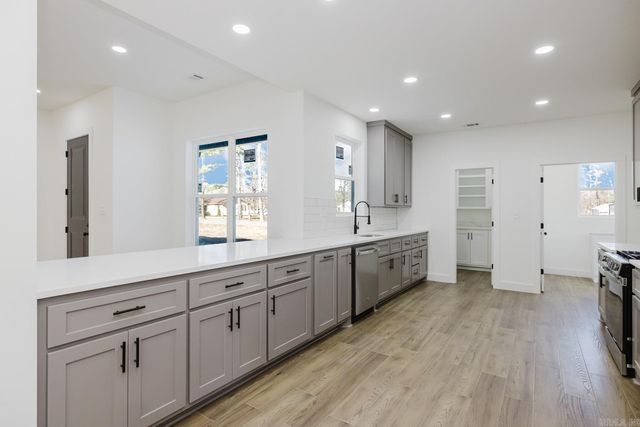 1019 Grand Avenue, Benton, AR 72015