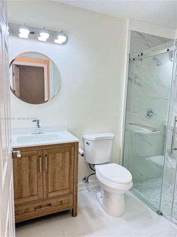 18414 NW 9th St, Pembroke Pines, FL 33029