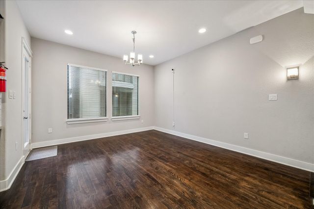 608 W 28th Street B, Houston, TX 77008