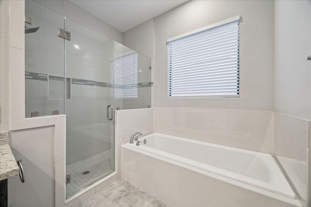 608 W 28th Street B, Houston, TX 77008
