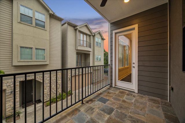 608 W 28th Street B, Houston, TX 77008