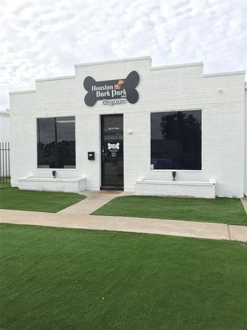 608 W 28th Street B, Houston, TX 77008