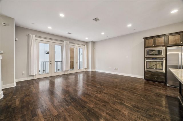 608 W 28th Street B, Houston, TX 77008