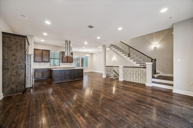 608 W 28th Street B, Houston, TX 77008