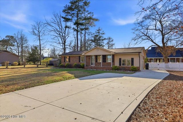 133 Crescent Street, Pine Level, NC 27568