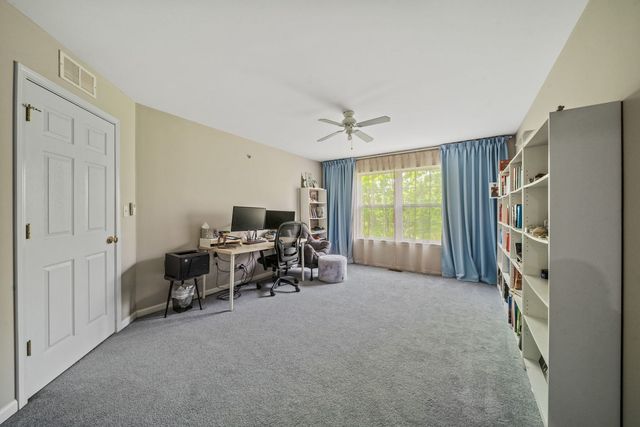 8132 Concord Lane E, Justice, IL 60458