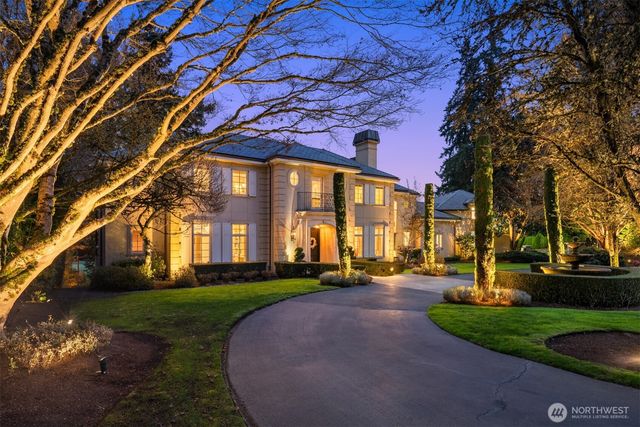 2010 79th Avenue NE, Medina, WA 98039