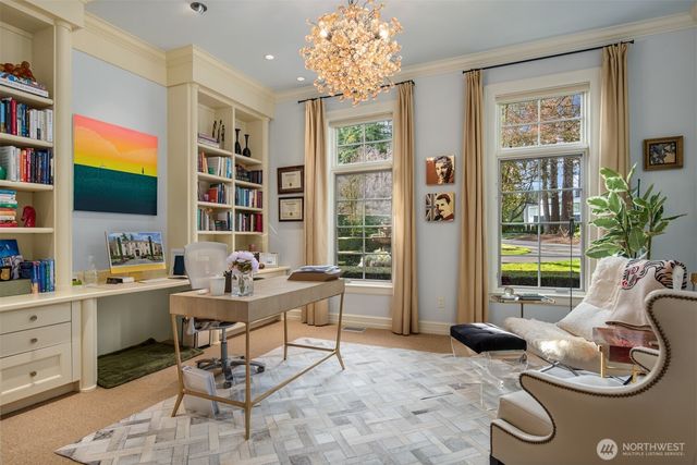 2010 79th Avenue NE, Medina, WA 98039