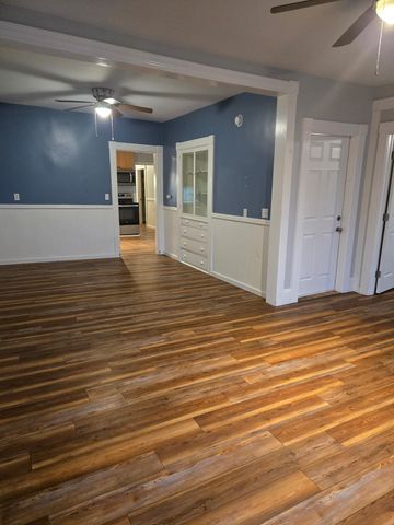 12 Middle Street, Lancaster, NH 03584