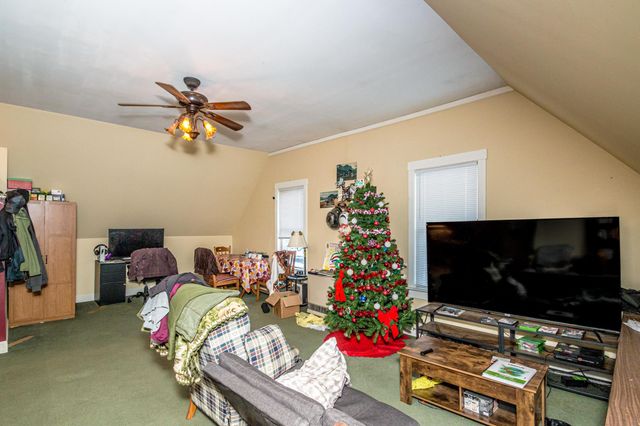 12 Middle Street, Lancaster, NH 03584