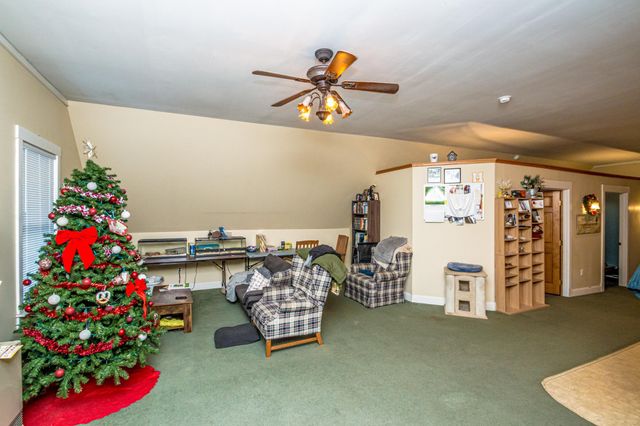 12 Middle Street, Lancaster, NH 03584