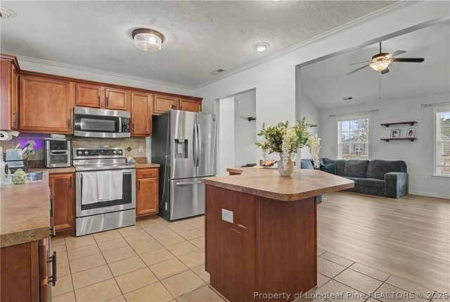 66 Carolina Oaks Circle, Linden, NC 28356