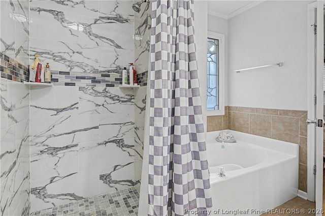 66 Carolina Oaks Circle, Linden, NC 28356