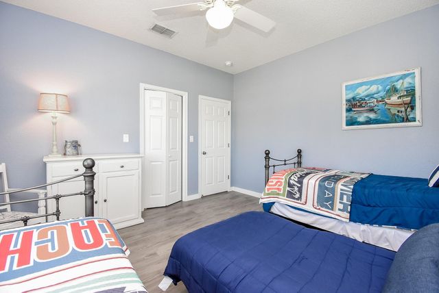 1504 W Bayshore Drive, Palacios, TX 77465