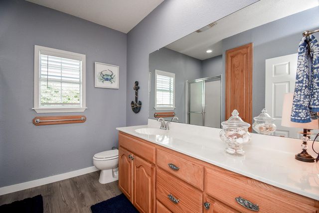 1504 W Bayshore Drive, Palacios, TX 77465