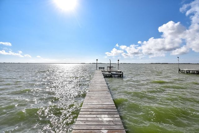 1504 W Bayshore Drive, Palacios, TX 77465