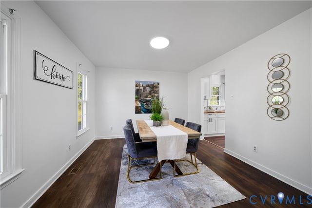 8414 Whirlaway Dr, Midlothian, VA 23112