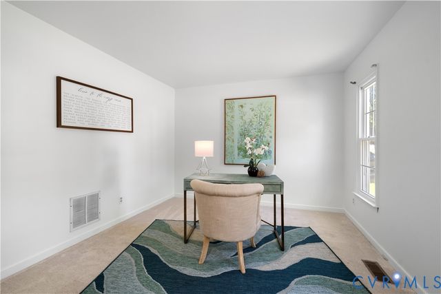 8414 Whirlaway Dr, Midlothian, VA 23112