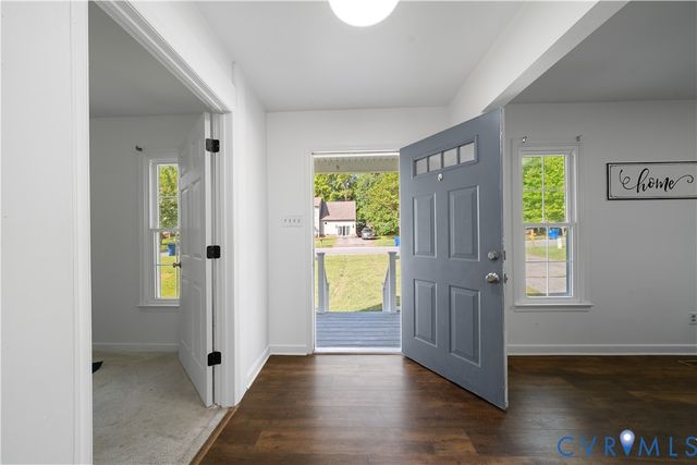 8414 Whirlaway Dr, Midlothian, VA 23112