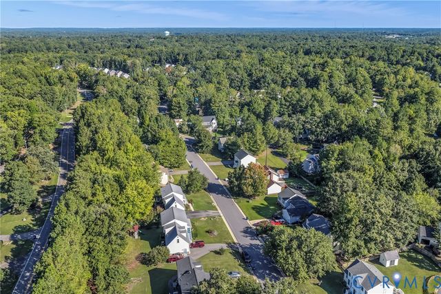 8414 Whirlaway Dr, Midlothian, VA 23112