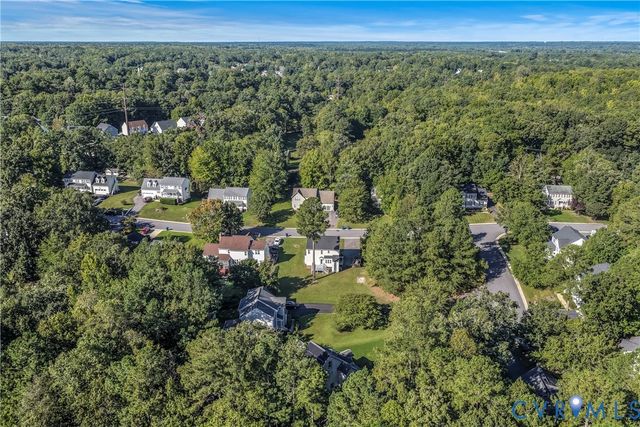 8414 Whirlaway Dr, Midlothian, VA 23112