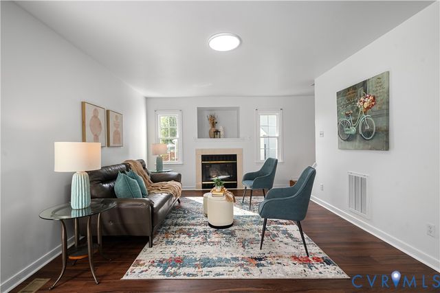 8414 Whirlaway Dr, Midlothian, VA 23112