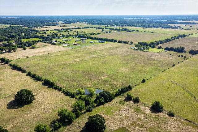 1401 County Road 2230, Ivanhoe, TX 75447