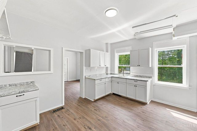 2025 Baltimore Avenue, Cincinnati, OH 45225