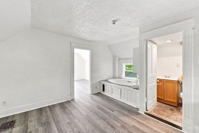 2025 Baltimore Avenue, Cincinnati, OH 45225