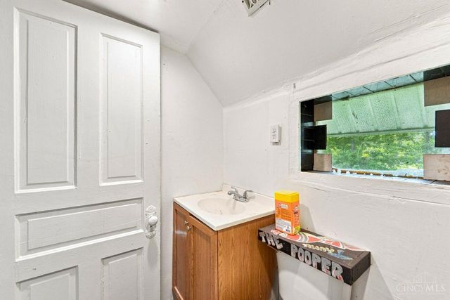2025 Baltimore Avenue, Cincinnati, OH 45225