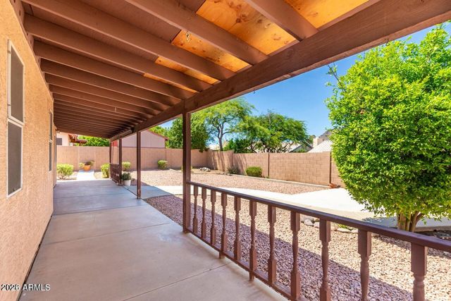 1924 E SHARON Drive, Phoenix, AZ 85022