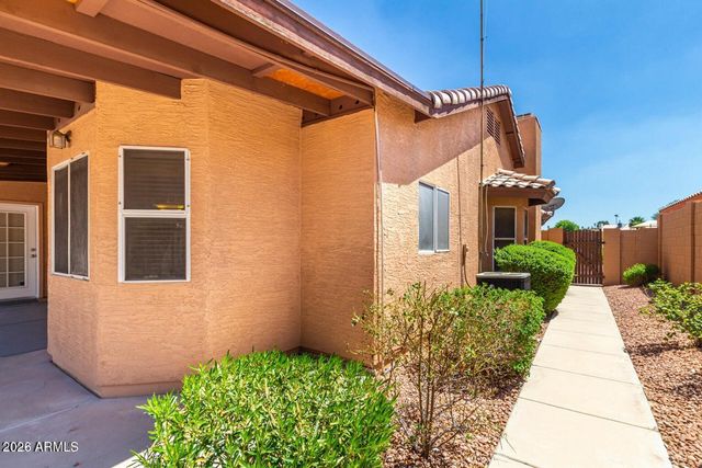1924 E SHARON Drive, Phoenix, AZ 85022