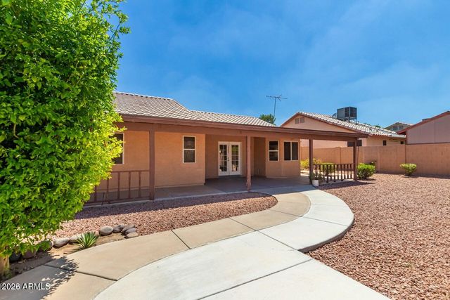 1924 E SHARON Drive, Phoenix, AZ 85022