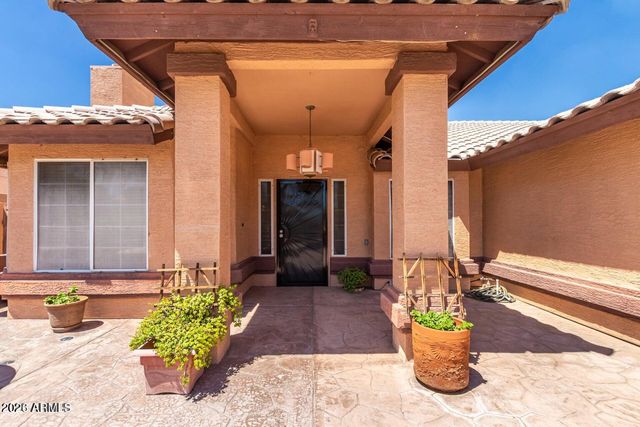 1924 E SHARON Drive, Phoenix, AZ 85022