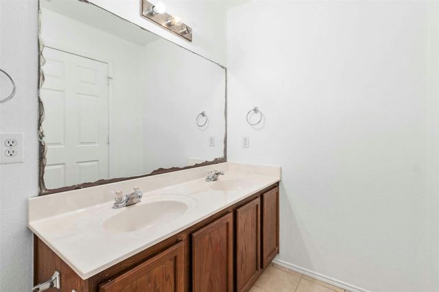 12409 Sky Harbor DR, Del Valle, TX 78617