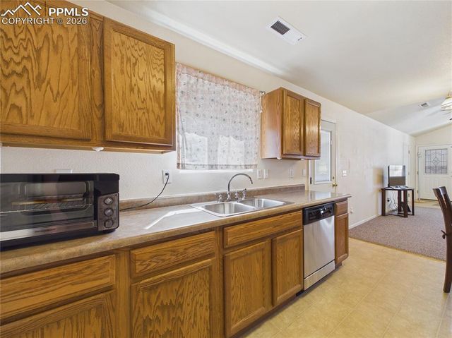 780 S Wolcott Drive, Pueblo, CO 81007