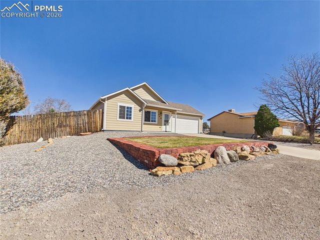 780 S Wolcott Drive, Pueblo, CO 81007