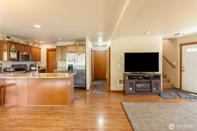 4610 Elmwood Drive, Blaine, WA 98230