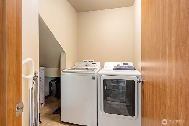 4610 Elmwood Drive, Blaine, WA 98230
