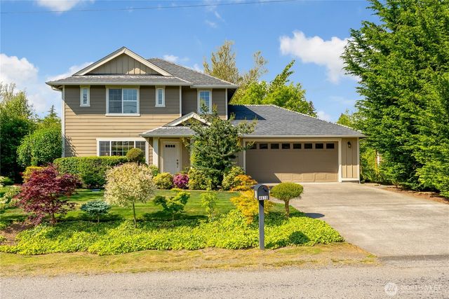 4610 Elmwood Drive, Blaine, WA 98230