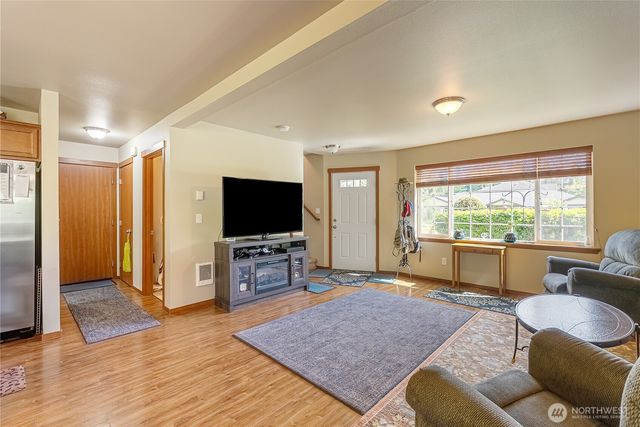 4610 Elmwood Drive, Blaine, WA 98230