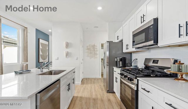 6659 S Sundance Kid Avenue, Tucson, AZ 85746